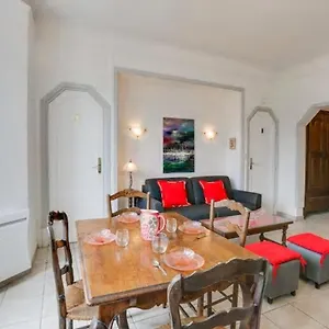 https://magnificent-t3-by-the-sea.biarritzhotels.info
