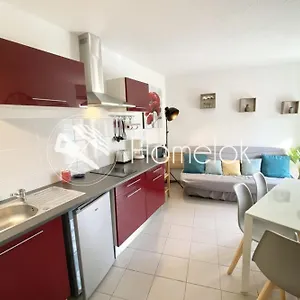 https://maisonnette-ultra-cosy-bord-de-mer-terrasse.inbrittany.com